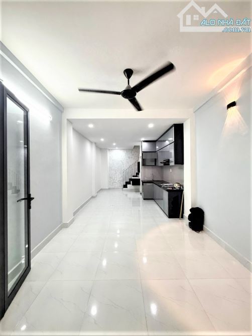NHỈNH 6.5 TỶ - NHÀ Ở AN CƯ Đ. BÀN CỜ QUẬN 3 - 4 TẦNG SÂN THƯỢNG 4PN MỚI - KINH DOANH TỐT