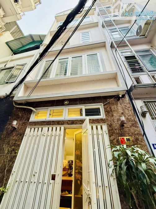 ĐÌNH THÔN 60M2 - TT QUẬN - DÂN XÂY - KCBT CHẮC CHẮN - GẦN PHỐ