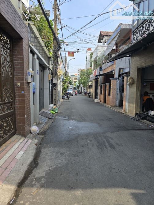 BÁN NHÀ HXH TRÁNH – GẦN MẶT TIỀN BÀU CÁT – PHƯỜNG 12, TÂN BÌNH – 122M² – SỔ HỒNG RIÊNG