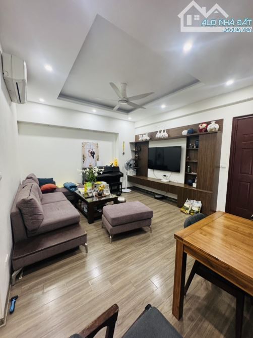 Chung cư Nguyễn Lương Bằng trung tâm Đống Đa gần Hồ Đắc Di tặng gin nội thất