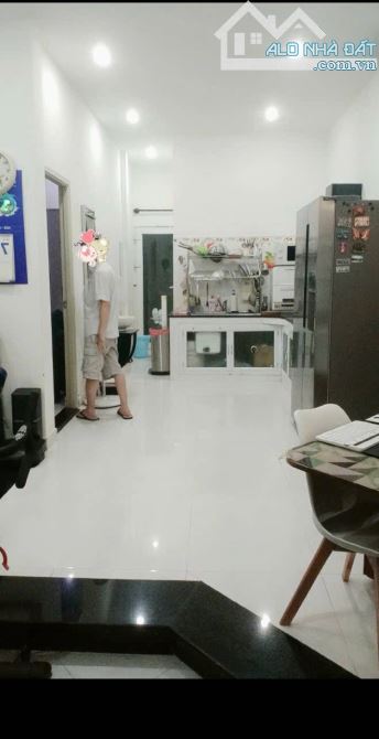 BÁN NHÀ 2 TẦNG - HXH - QUẬN 3 - CÁCH MẠNG THÁNG 8 - 15,9 TỈ ĐỒNG