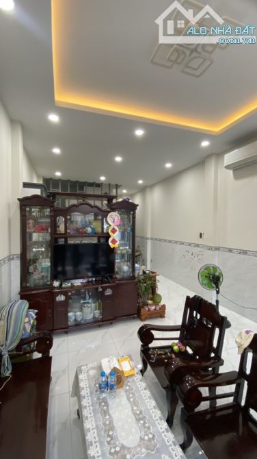 Siêu Rộng 50m² – Bán Nhà 3 Tầng Trần Thị Trọng – 4PN Chỉ Nhỉnh 4 Tỷ!