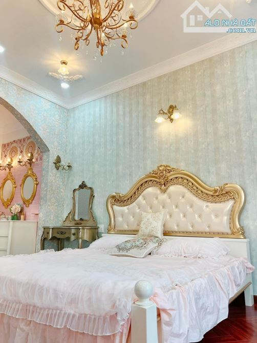 Nhà mặt tiền Trần Văn Phụ , Cách Bảo Tàng Cà Phê & chợ Phan Chu Trinh chỉ 1’ di chuyển,