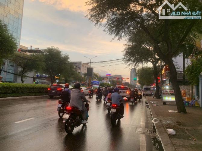 Mặt tiền 30/4 đoạn ngã 3 Quang Trung đến CV lưu hữu phước, P Tân An, Q Ninh Kiều 26 Tỷ
