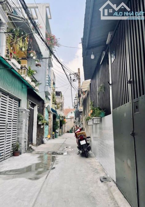 Bán nhà căn hộ dịch vụ 10 phòng, thu nhập 30 triệu/tháng – Lê Trọng Tấn, P.Tây Thạnh, Q.Tâ