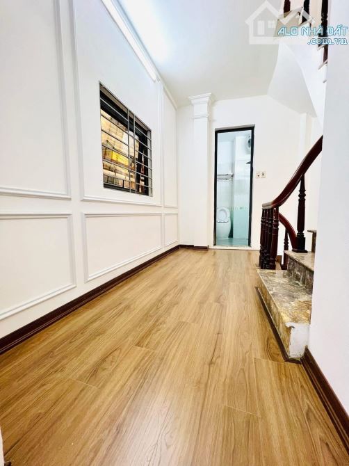 SIÊU HOT!NHÀ ĐẸP ĐÊ LA THÀNH-BA ĐÌNH-6 TẦNG-MẶT TIỀN 8.4M - 10