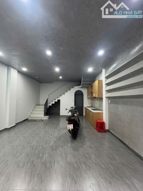 NHÀ ĐẸP 4 LẦU HẺM 7M CHỈ CÁCH MT HẬU GIANG 20M - 10