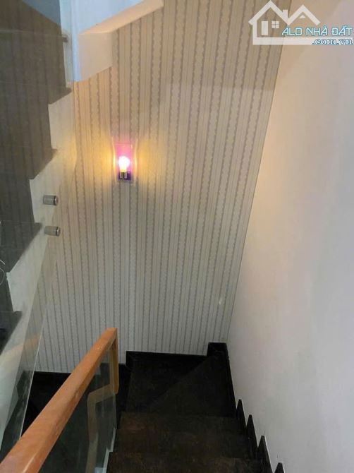 Bán nhà 5 tầng Lê Văn Quới, HXH 8m- 50m2- 5PN - full nội thất cao cấp, chỉ hơn 6 tỷ - 10