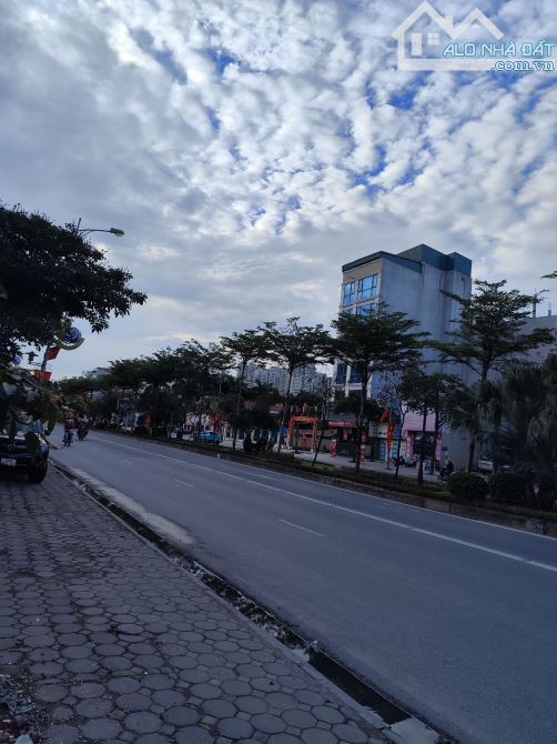 BÁN GẤP NHÀ MẶT PHỐ LÊ TRỌNG TẤN HÀ ĐÔNG HÀ NỘI - 4