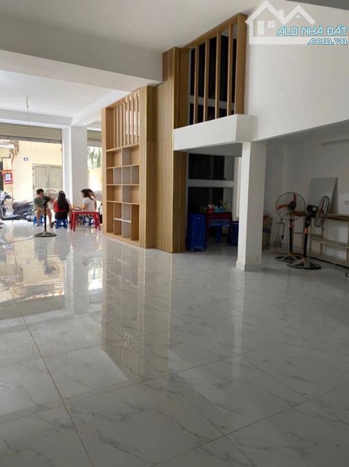 BÁN NHÀ NGÕ LƯƠNG SỬ C – MẶT TIỀN 6,9M – NGÕ Ô TÔ TRÁNH – DOANH THU 90TR/THÁNG/16PHÒNG - 1