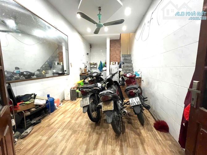 HƠN 2 TỶ. NHÀ GIÁP BÁT, GIẢI PHÓNG. 15M RA Ô TÔ. VỊ TRÍ CỰC ĐẸP. KHUNG CỘT CHẮC CHẮN. - 1