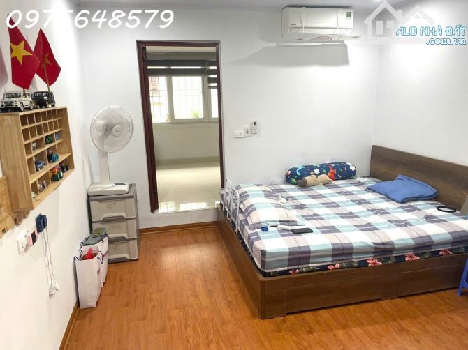 Bán căn hộ VIP Tập thể Ban tổ chức Trung ương phố Đội Cấn 110m giá siêu mềm - 1
