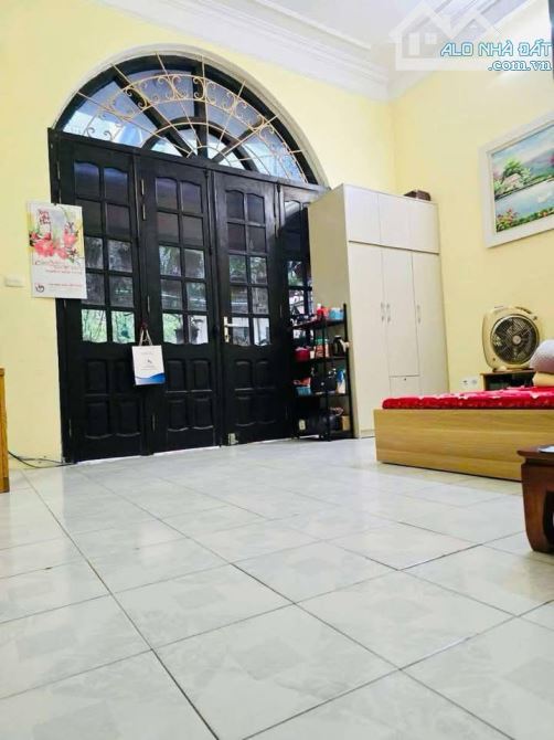 Bán nhà mặt phố Tây Sơn - Ngay nga ba, ngã tư – Vị trí đẹp - Vừa ở vừa kinh doanh - Xây m - 1