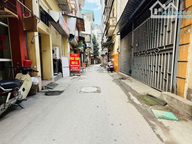 Bán nhà riêng 3 tầng, 200m2, mặt tiền 16m, ngõ ô tô tại Nam Từ Liêm, chỉ 29.5 tỷ - 1