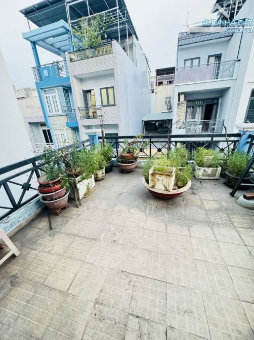 BIỆT THỰ ĐỒNG ĐEN – HẺM Ô TÔ TRÁNH –  VÀI CĂN RA MT – 130M² – KINH DOANH ĐỈNH - 1