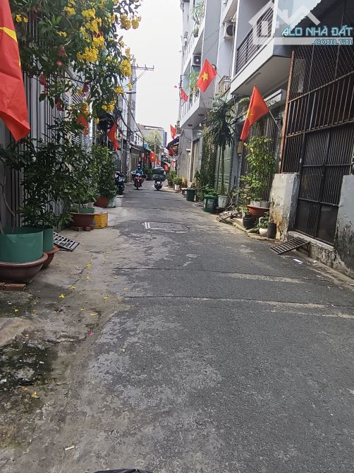 Bán Nhà Bình Tân Chiến Lược , 4Tầng , Hẻm Xe Hơi Thông, Chỉ 5.x Tỷ - 1