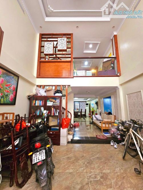 P/LÔ PHỐ VÕ THỊ SÁU DT55MX5T MT4M NỘI THẤT VIP NGÕ THÔNG GẦN Ô TÔ CHỈ 15,9 TỶ - 1