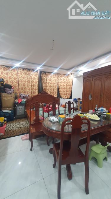 BÁN NHÀ LÔ GÓC MẶT PHỐ LÝ NAM ĐẾ,55m2 x 5 TẦNG,MT 5.3m, KINH DOANH SẦM UẤT - 1