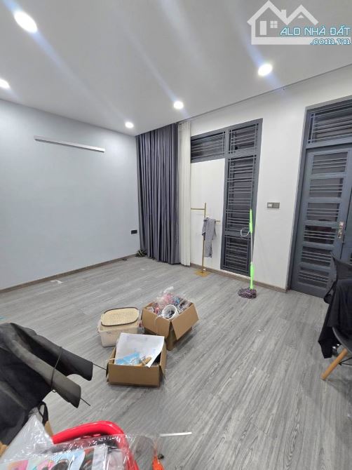 🔥 Bán gấp! Bán nhà MẶT TIỀN Nguyễn Thị Minh Khai 6.1x~20.6=126m² C4, mặt phố VIP - 1