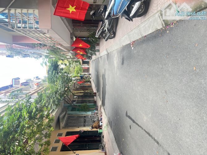 NHÀ PHÂN LÔ 50M² ĐƯỜNG LÁNG, 5 TẦNG, Ô TÔ TRÁNH – VÀO NHÀ, NỘI THẤT ĐẸP, GIÁ 18TỶ – KD TỐT - 1