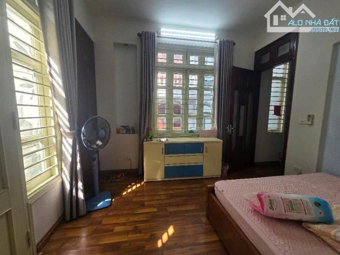 Phân lô Nguyễn Khánh Toàn 50m x 5T, Gara ô tô, lô góc, nhà dân xây đẹp. - 1