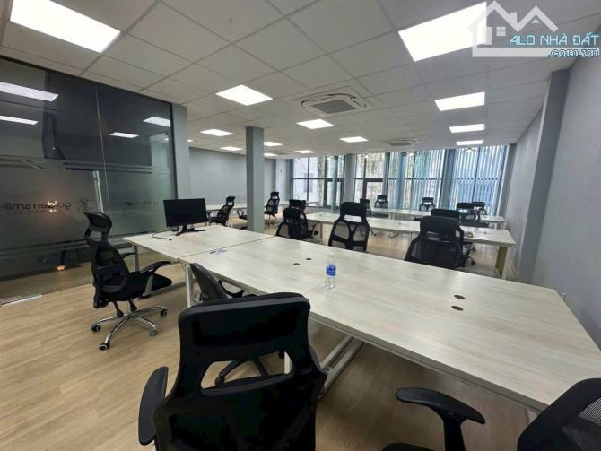 BÁN NHÀ MẶT PHỐ HOÀNG CẦU - 138M² - MT RỘNG - KINH DOANH- VỈA HÈ Ô TÔ TRÁNH- GIÁ CHỈ 37 TỶ - 1
