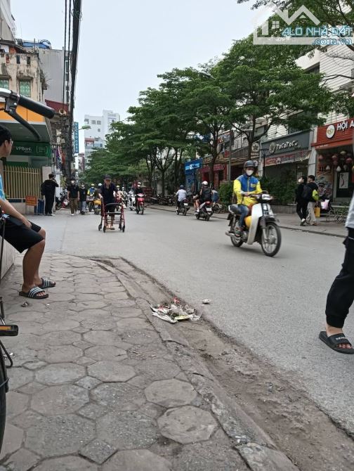 BÁN NHÀ MẶT PHỐ TRIỀU KHÚC, THANH XUÂN - 7 TẦNG - VỈA HÈ  - KINH DOANH. - 1