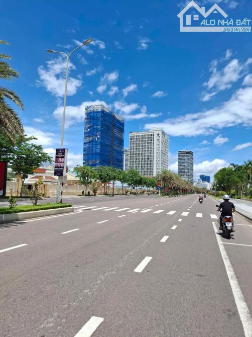 BÁN NHÀ VIEW BIỂN  ĐƯỜNG AN DƯƠNG VƯƠNG DT 221m2 Giá bán: 53 tỷ - 1