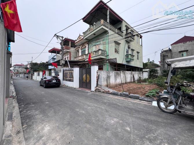 ĐẤT ĐÔNG ANH TRỤC CHÍNH ĐƯỜNG OTO TRÁNH 99M 2 MẶT TIỀN TRƯỚC 6M SAU 2M. SIÊU TIỀM NĂNG - 1