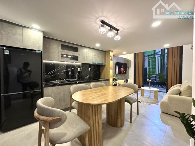 HXH Trường Sa Q3 - Siêu Phẩm được thiết kế theo phong cách Luxury hiện đại - 1