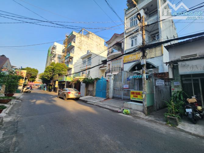 HOT! Nhà Lê Thị Hồng (chợ Căn Cứ) 6,3mx18m, CN 110m2 đường 12m giá rẻ 12,7 tỷ - 1