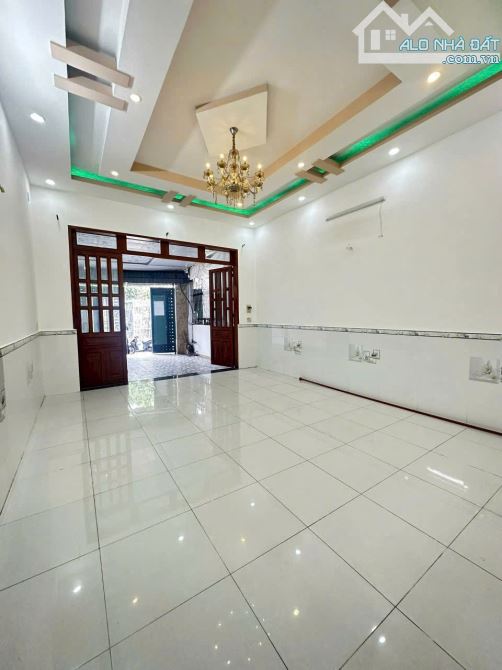 Cho Thuê Nhà gần ĐH Công Nghệ P.Trảng Dài, sân oto chỉ 5tr/tháng - 1