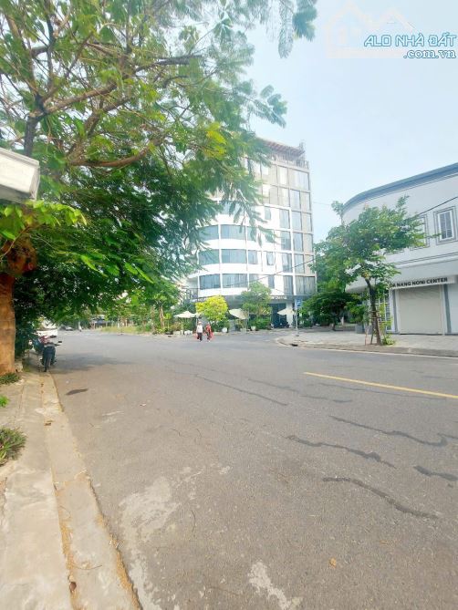 🏡NHÀ ĐẸP Ở NGAY – CÁCH BIỂN 150M –MT HỒ THẤU (10.5M) – GẦN NGÃ 4- GIÁ CHỈ 10 TỶ - 1