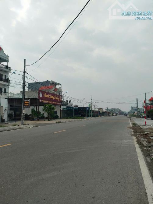 Mặt đường liên tỉnh 352 .vị trí thiên hương thủy nguyên.diện tích 126m - 1
