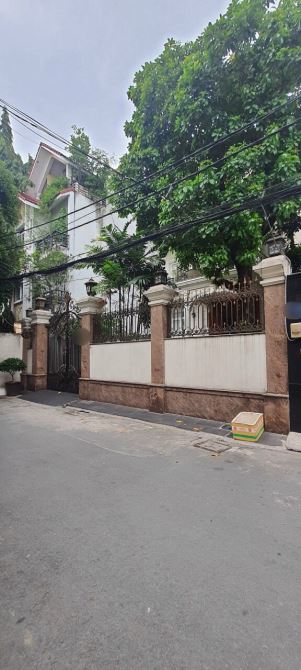 Biệt Thự Ven Sông Sài Gòn 2 Mặt Tiền Thanh Đa, BT, 12x33m, CN 345m2, 2 Lầu, Giảm 5 Tỷ - 1