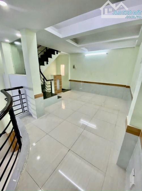 BÁN NHÀ MTKD HOÀNG VĂN HOÈ - TÂN PHÚ - DT : 4.6 x 11m - 3 tầng - giá  :  6.5 tỷ tl - 1
