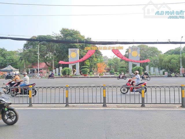 SIÊU PHẨM QUẬN 3  – CMT8 GẦN CÔNG VIÊN LÊ THỊ RIÊNG – 6 TẦNG BTCT – CHỈ 25 TỶ - 1