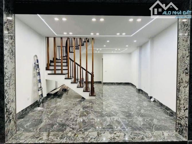 Bán nhà xây mới tại Quan Nhân, 55m2 x 6 tầng, vài bước ra hồ - hơn 11 tỷ - 1