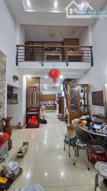 bán nhà, Đông Hưng Thuận 42, dt192 M2 × MT 7M2, Tân Hưng Thuận Quận 12, giá siêu rẻ - 1