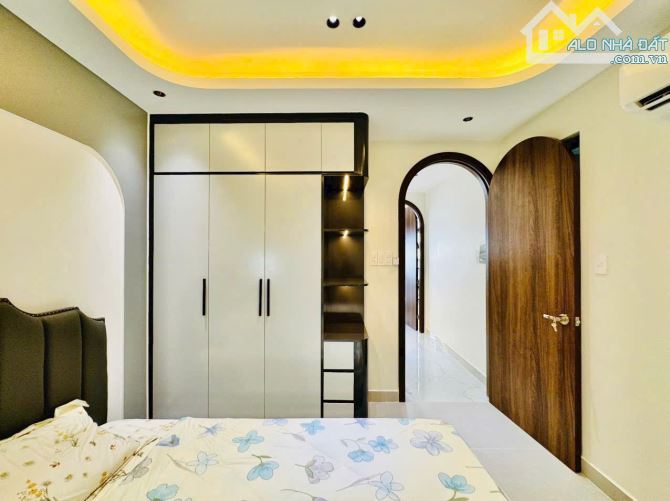 Nhà Đẹp - HXH Phạm Văn Chiêu, Gò Vấp - Trệt, Lửng, 2 Lầu, Sân Thượng - 4,5x11m - 6,990 tỷ - 12