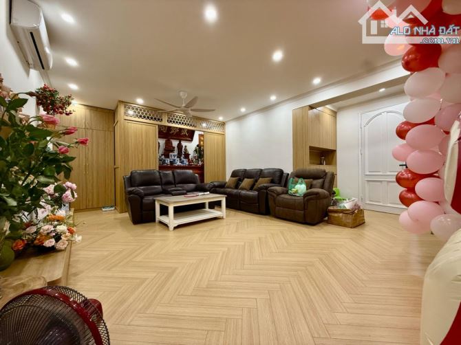 Bán căn hộ 131m2, 3 ngủ , KĐT Trung Hòa, 34T, Giá 10.4 tỷ - 12