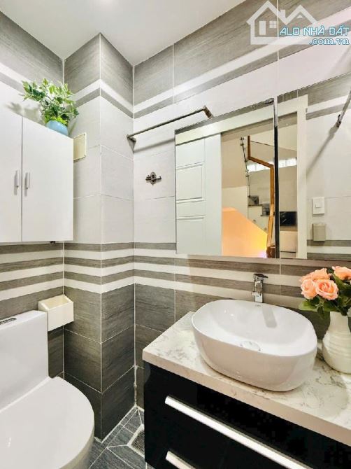 NHÀ GÒ VẤP KHÔNG QUY HOẠCH LỘ GIỚI 4x8M 5,488 TỶ 4 PHÒNG NGỦ SHR - 14
