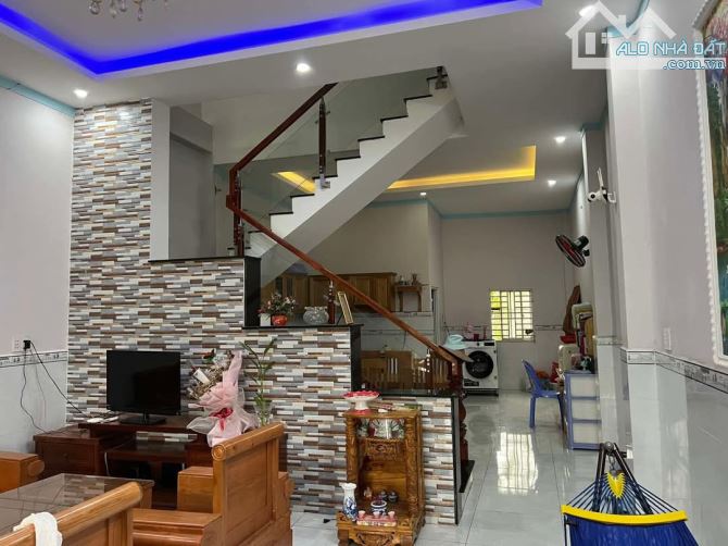 TP.Dĩ An- 70m2- 2 Tầng- 2.95T- Đường nhựa 7m- Sổ hồng riêng - 2