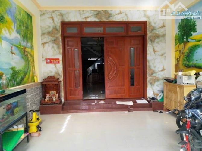 Nhà 3 tầng hẻm 7m khu phân lô đồng bộ đường HÀ HUY GIÁP phường THẠNH LỘC Q12. dt 120m²(5m - 2