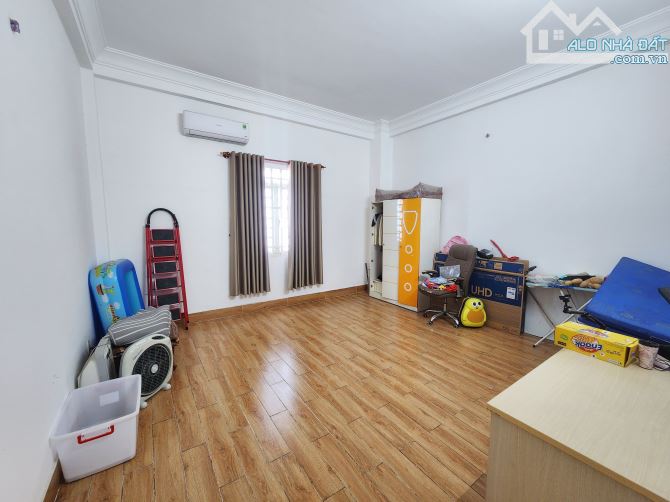 Bán nhà 2 tầng mới ở ngay, đường nhựa 14m – Trung tâm Thuận An – Giá chỉ 3 tỷ nhỉnh - 2