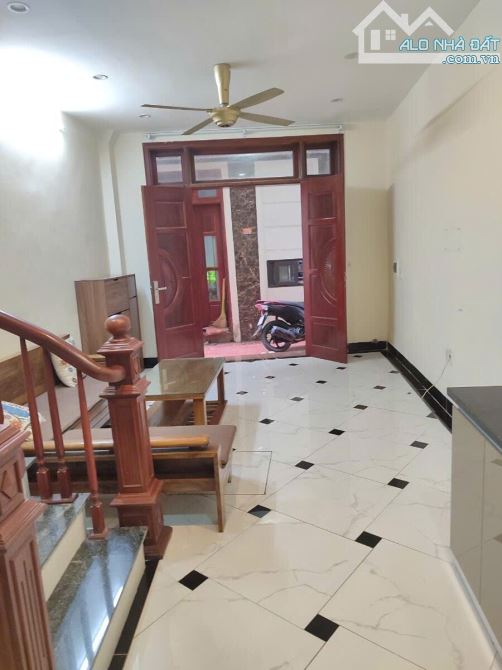 📍 LẠC LONG QUÂN – 5 TẦNG – 3 PHÒNG NGỦ – DTSD 30M² – 5.7 TỶ 🏠 - 2