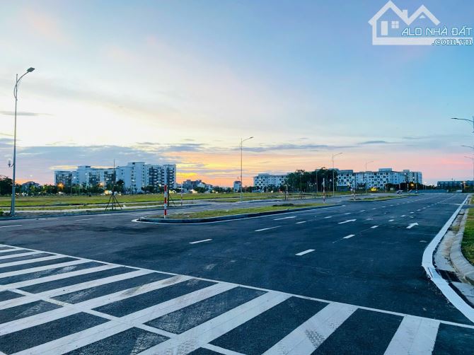 MẶT TIỀN NGÔ THÚC KHUÊ THÔNG VŨ THẮNG NỐI DÀI NGAY CẦU NHƯ Ý 1 - TTHC CÔNG TP HUẾ - phường - 2