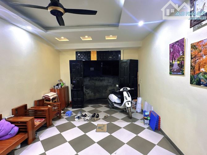 BÁN NHÀ 2 THOÁNG ĐẸP NHƯ MƠ ĐỨC DIỄN, 53M2, 4 TẦNG, Ô TÔ CỬA, NỘI THẤT GỖ, GIÁ CHỈ 9 TỶ - 2