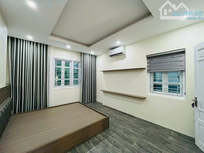 PHẢI NHANH CHÂN-5.7 TỶ- NHÀ LẠC LONG QUÂN-2 THOÁNG-GẦN MẶT PHỐ-ĐI BỘ RA HỒ TÂY-30M2*5T - 2