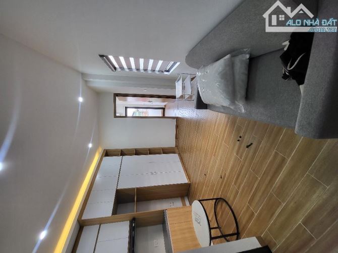 Bán nhà mặt phố Hoàng Mai - 80m2 - 12PN khép kín - Dòng tiền 720tr/năm. Giá: 19,8 tỷ - 2